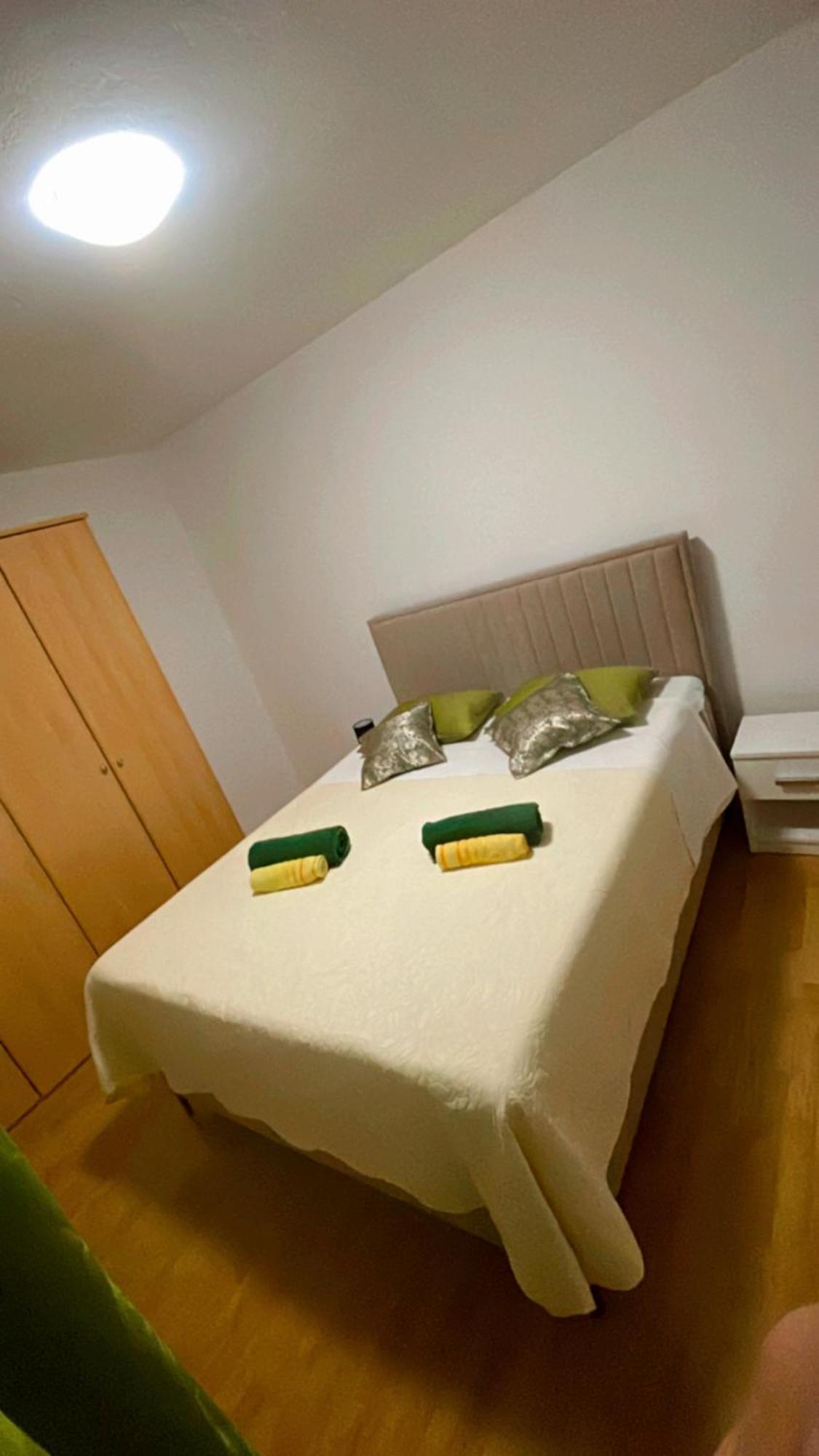 Apartments Angela Biograd Na Moru Extérieur photo