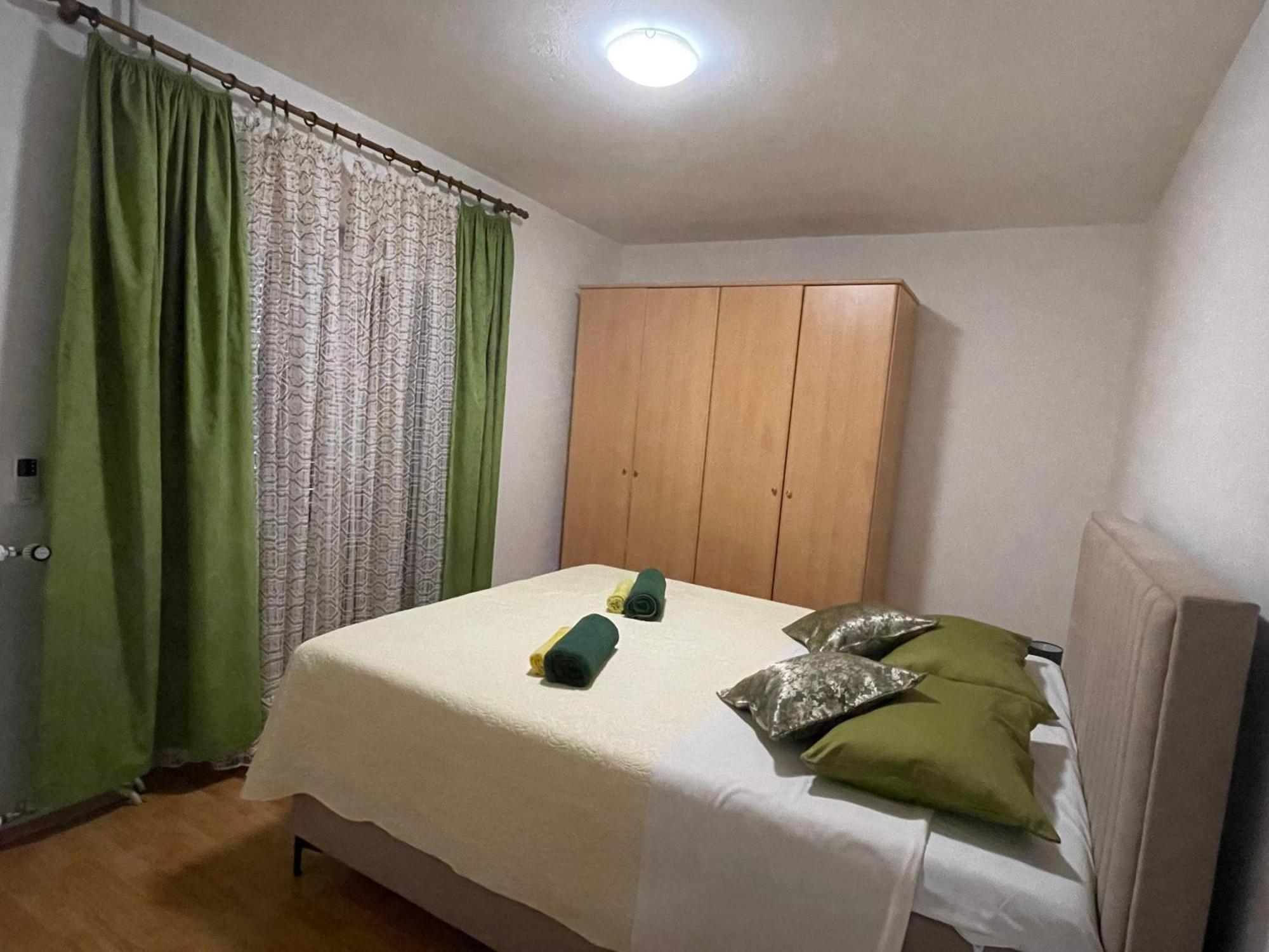 Apartments Angela Biograd Na Moru Extérieur photo