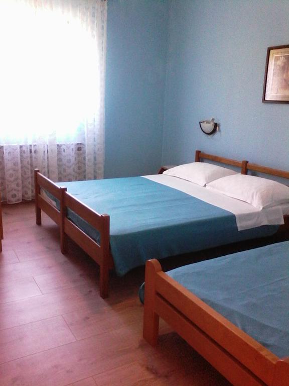 Apartments Angela Biograd Na Moru Extérieur photo