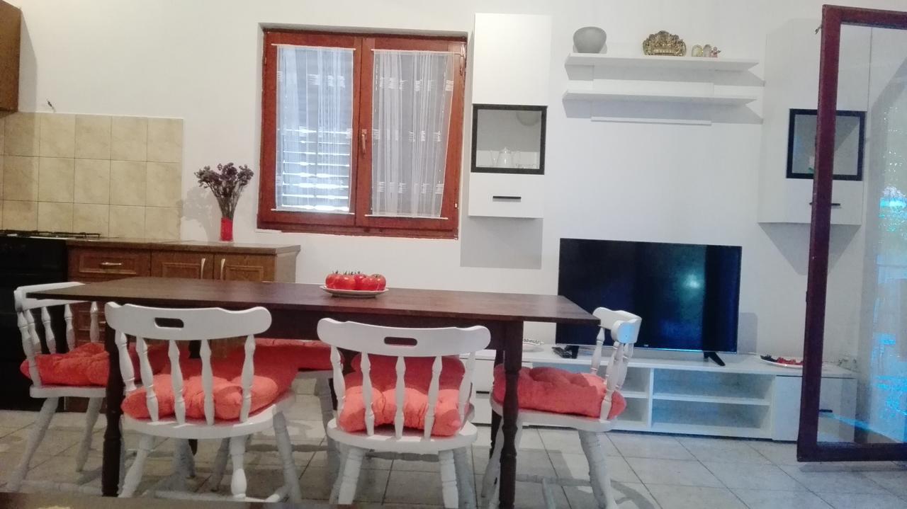 Apartments Angela Biograd Na Moru Extérieur photo